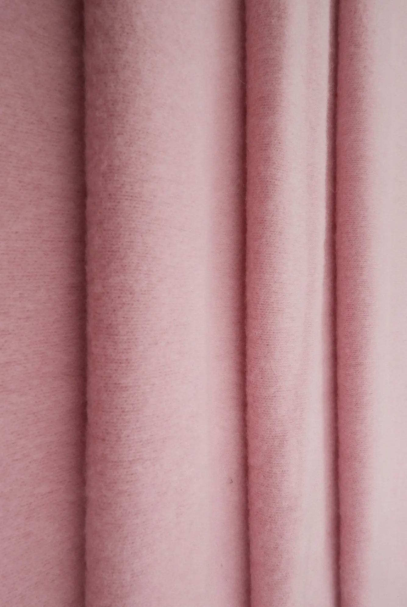 KNT4205 PINK LT BODYSUIT BOTTOMS CASHMERE DRESS KNIT LOUNGEWEAR NO-PRINT OUTERWEAR PANTS PINK POLYESTER RAYON SKIRTS SOLID SPANDEX STRETCH SWEATER SWEATSHIRT T-SHIRT TUNICS