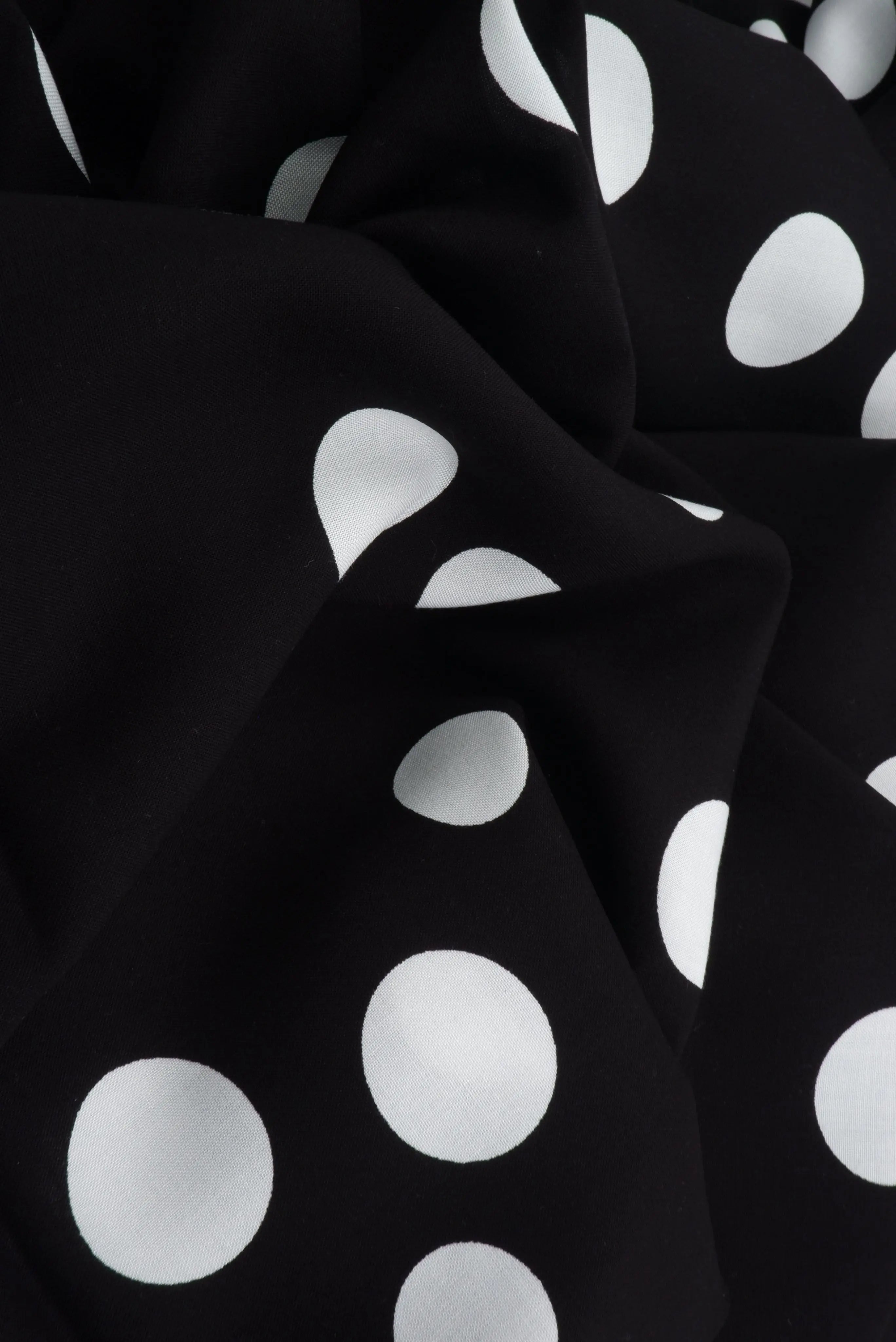 POP948-MS11094 BLACK/IVORY BLACK BLOUSE BLUE BOTTOMS CAMI CHALLIS DOT DRESS IVORY NAVY PANTS PRINT RAYON SKIRTS TOPS WOVEN