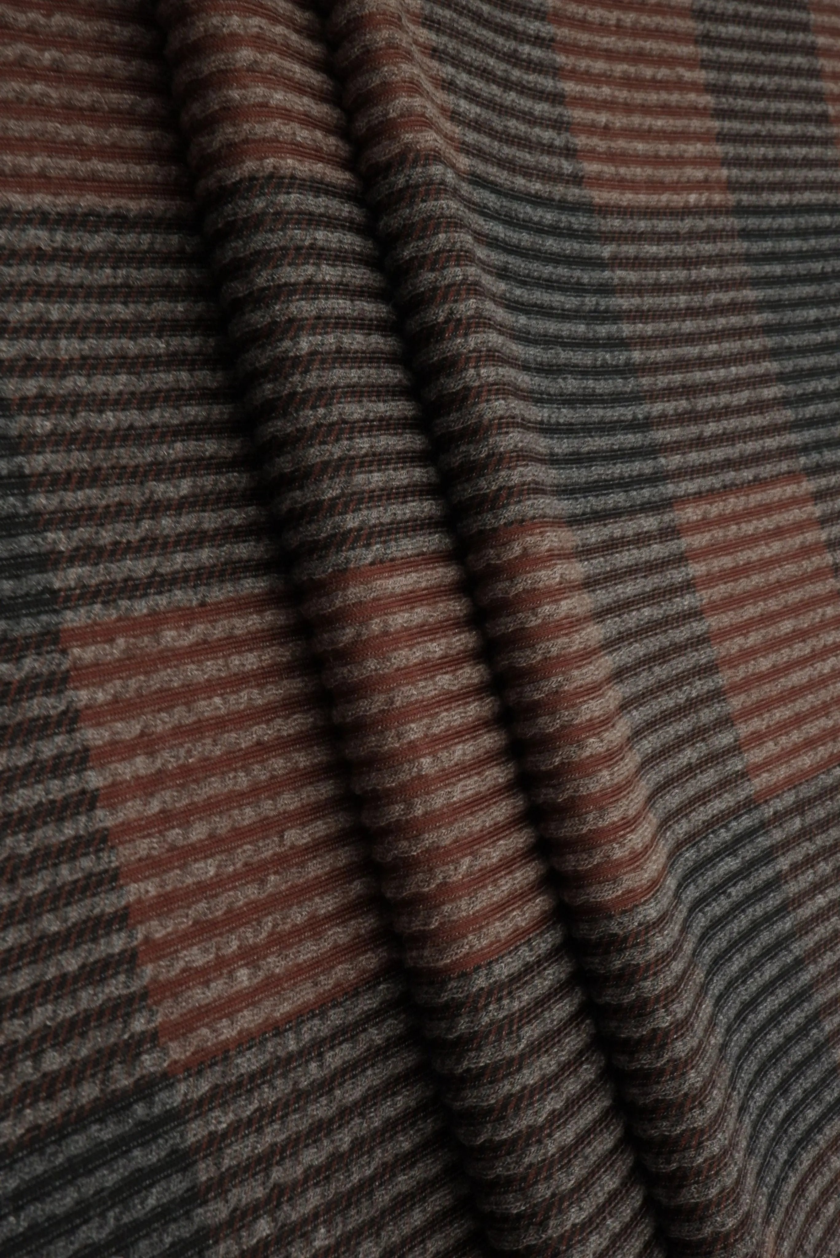 KNT4463-DU917 BROWN/BLACK KNIT