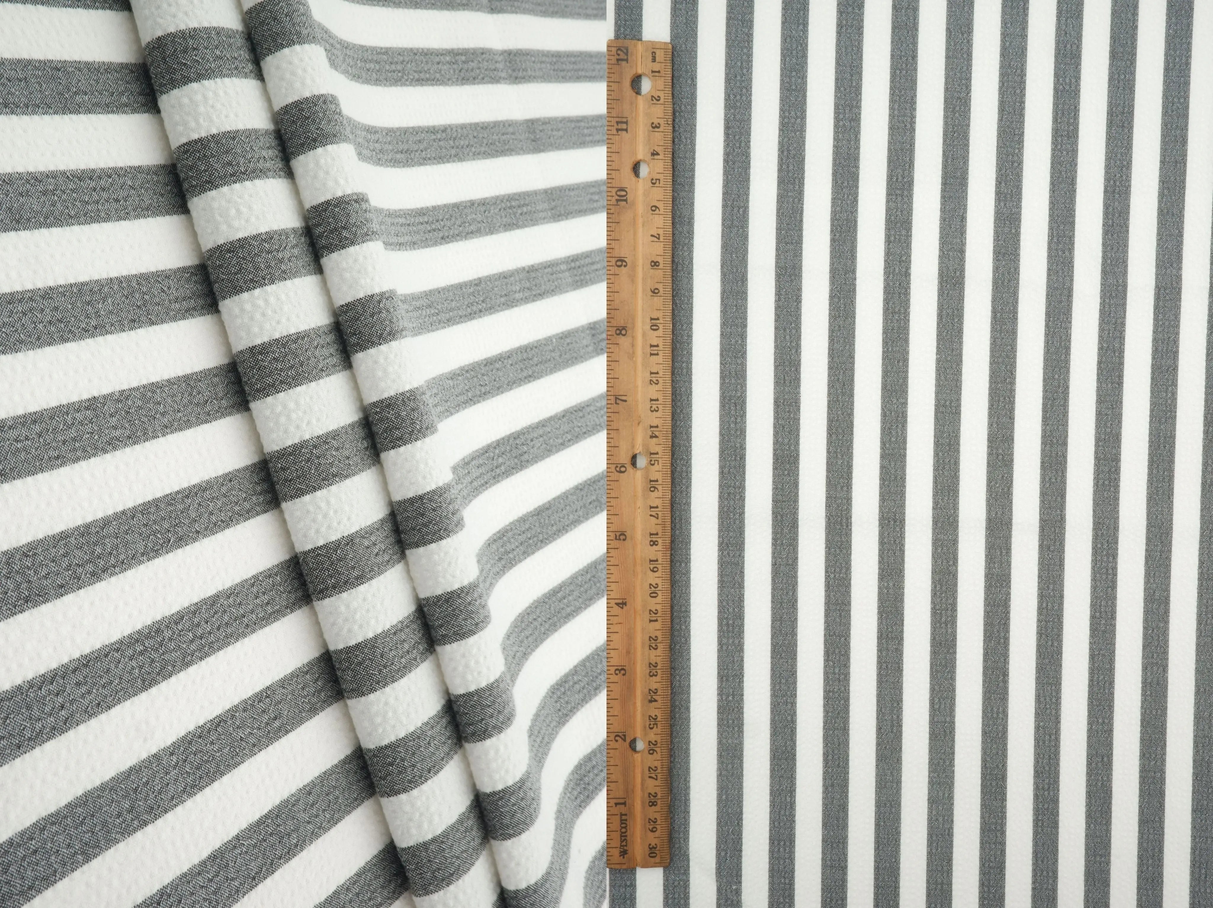 POP4666 BLACK WOVEN