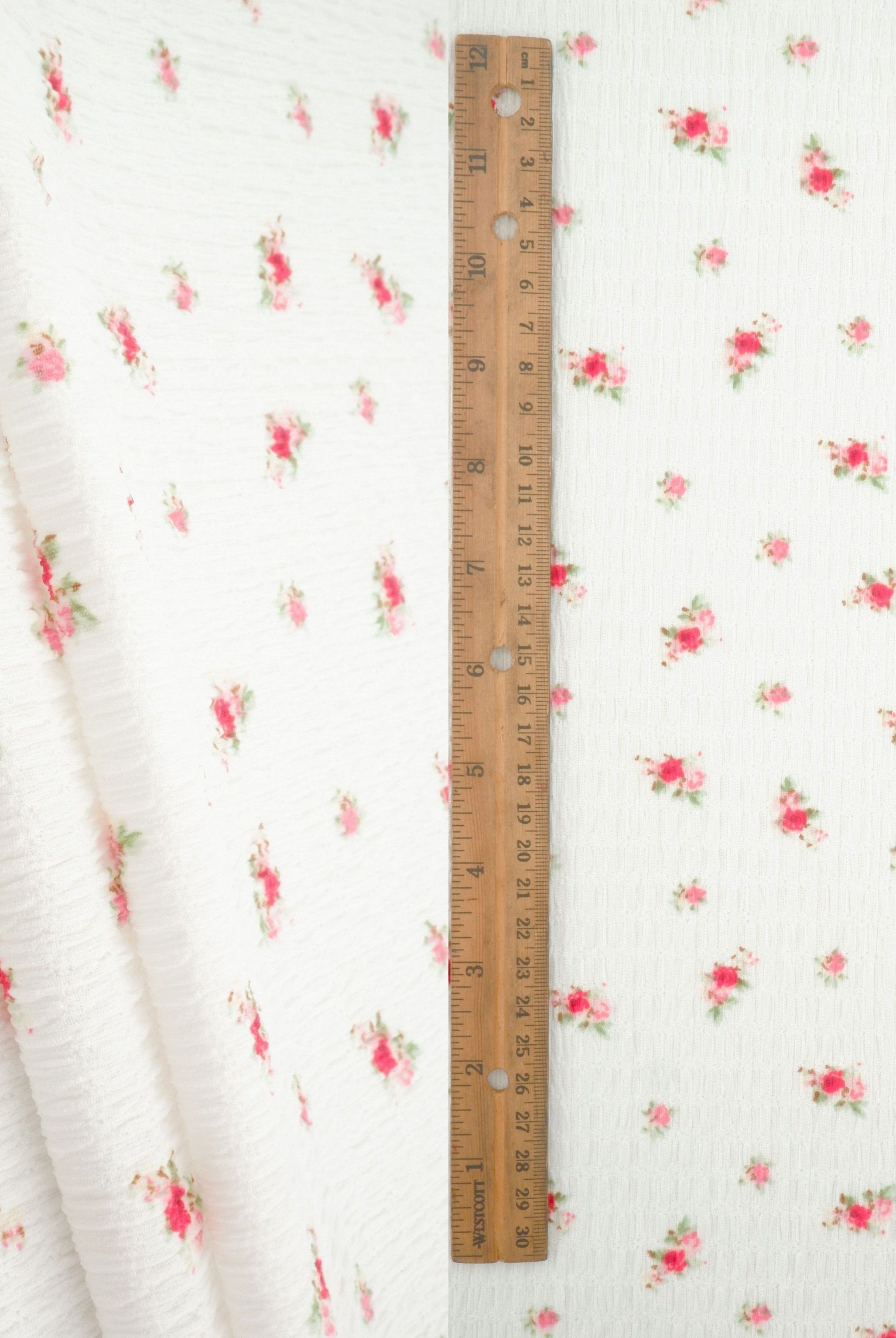 CRP4628-MS11571 IVORY/RED WOVEN