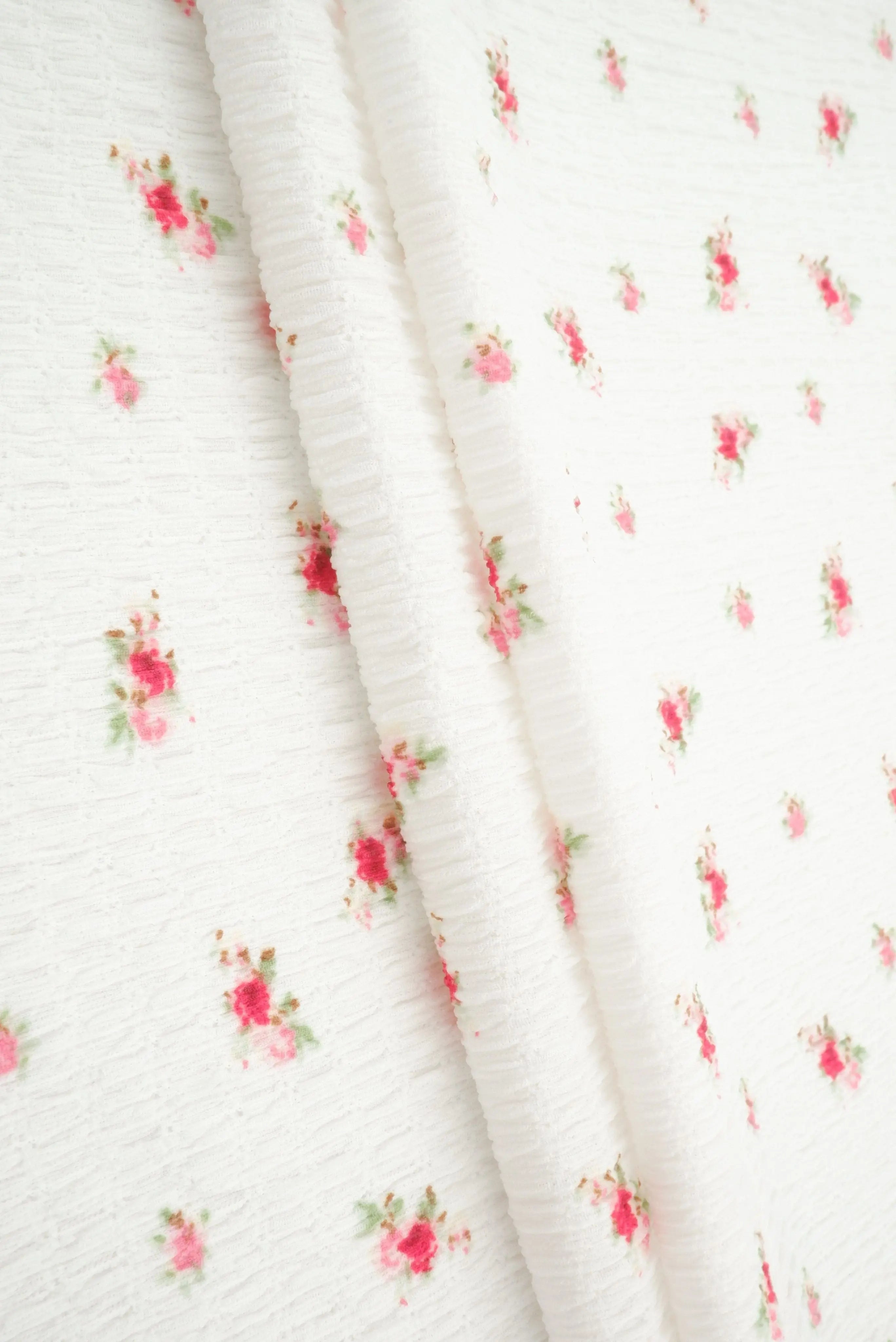 CRP4628-MS11571 IVORY/RED WOVEN