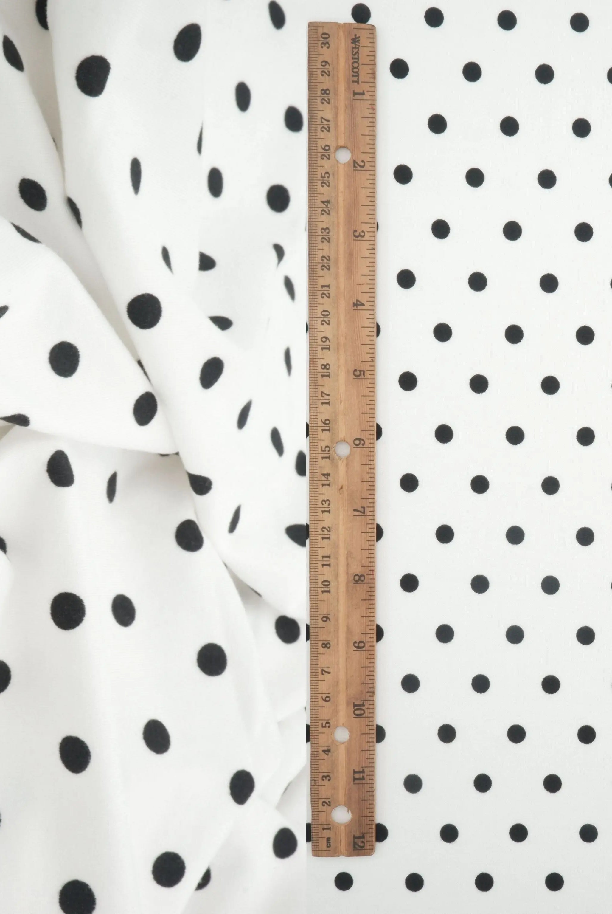 KNT4520-DU298 IVORY/BLACK KNIT