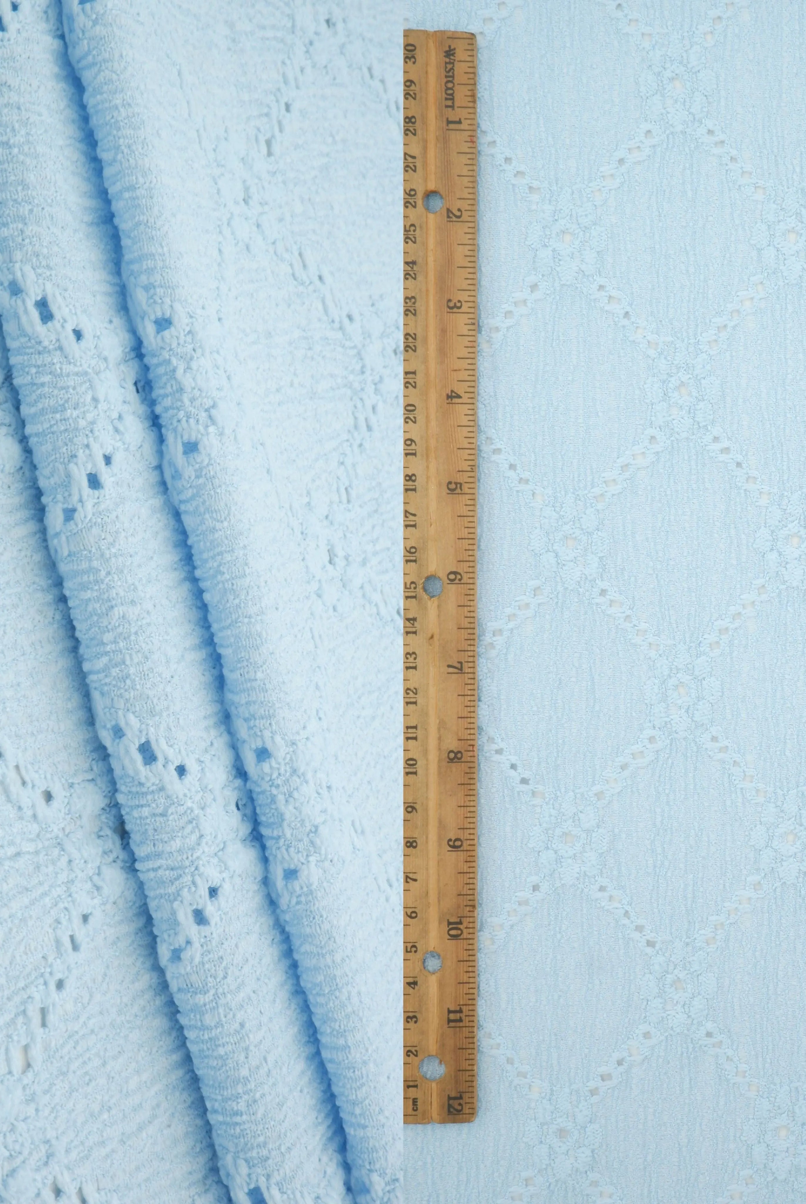 LACE4673 BLUE LT. LACE