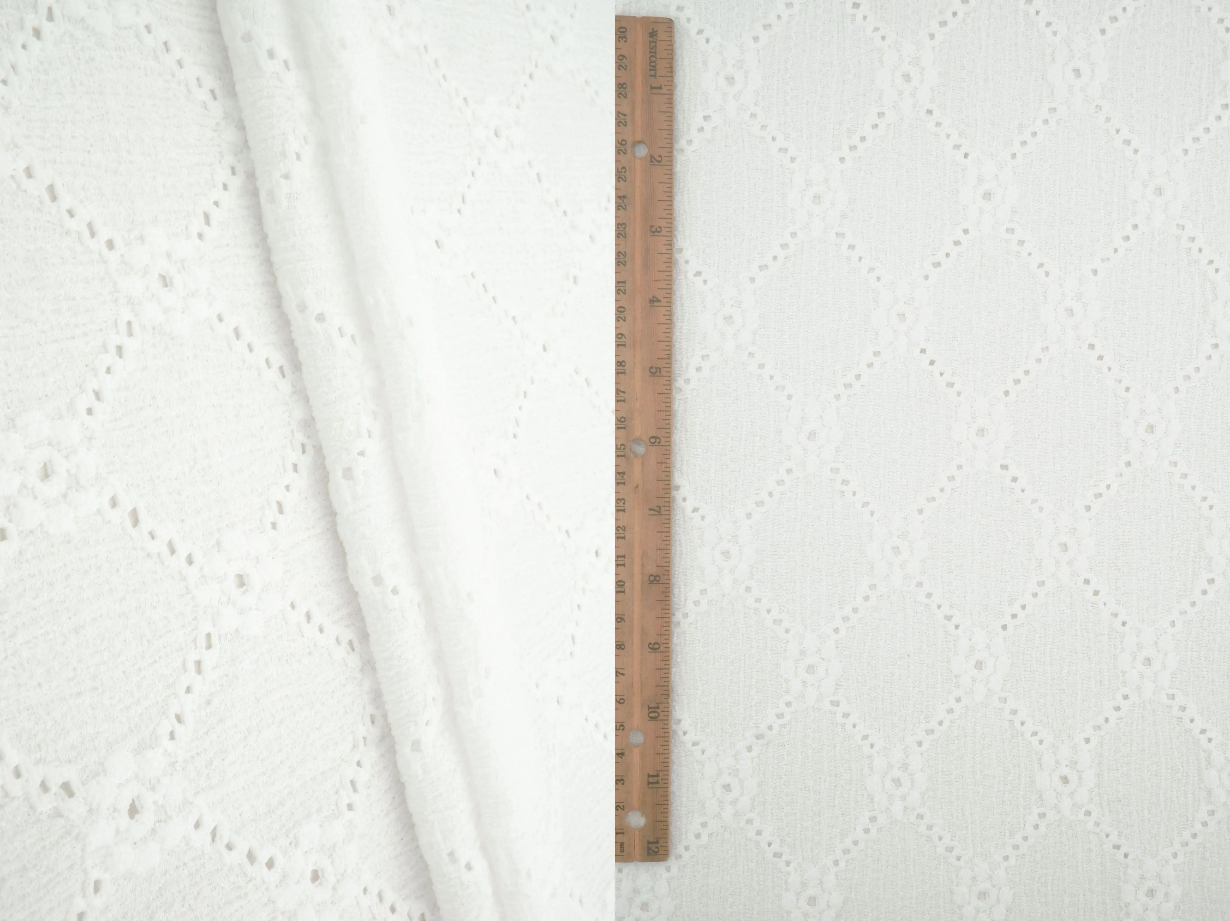 LACE4673 IVORY LACE