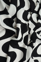 KNT1389-Q20310 BLK/WHT ACTIVEWEAR BIKER SHORTS BLACK BODYSUIT BOTTOMS CAMI DRESS DTY GEOMETRIC KNIT LOUNGEWEAR PANTS POLYESTER PRINT SKIRTS SPANDEX STRETCH T-SHIRT TOPS TUNICS WHITE