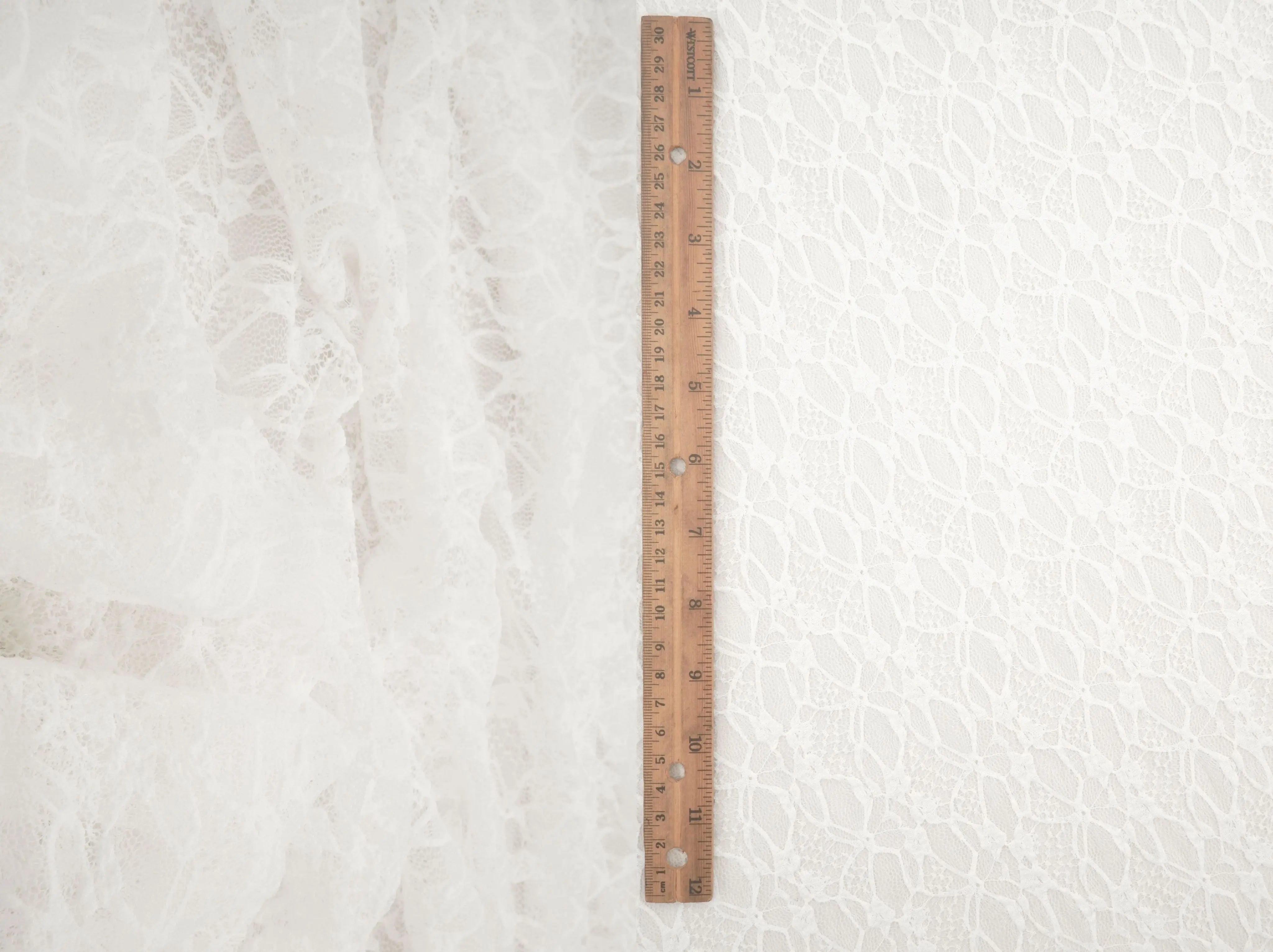 LACE4661 IVORY KNIT