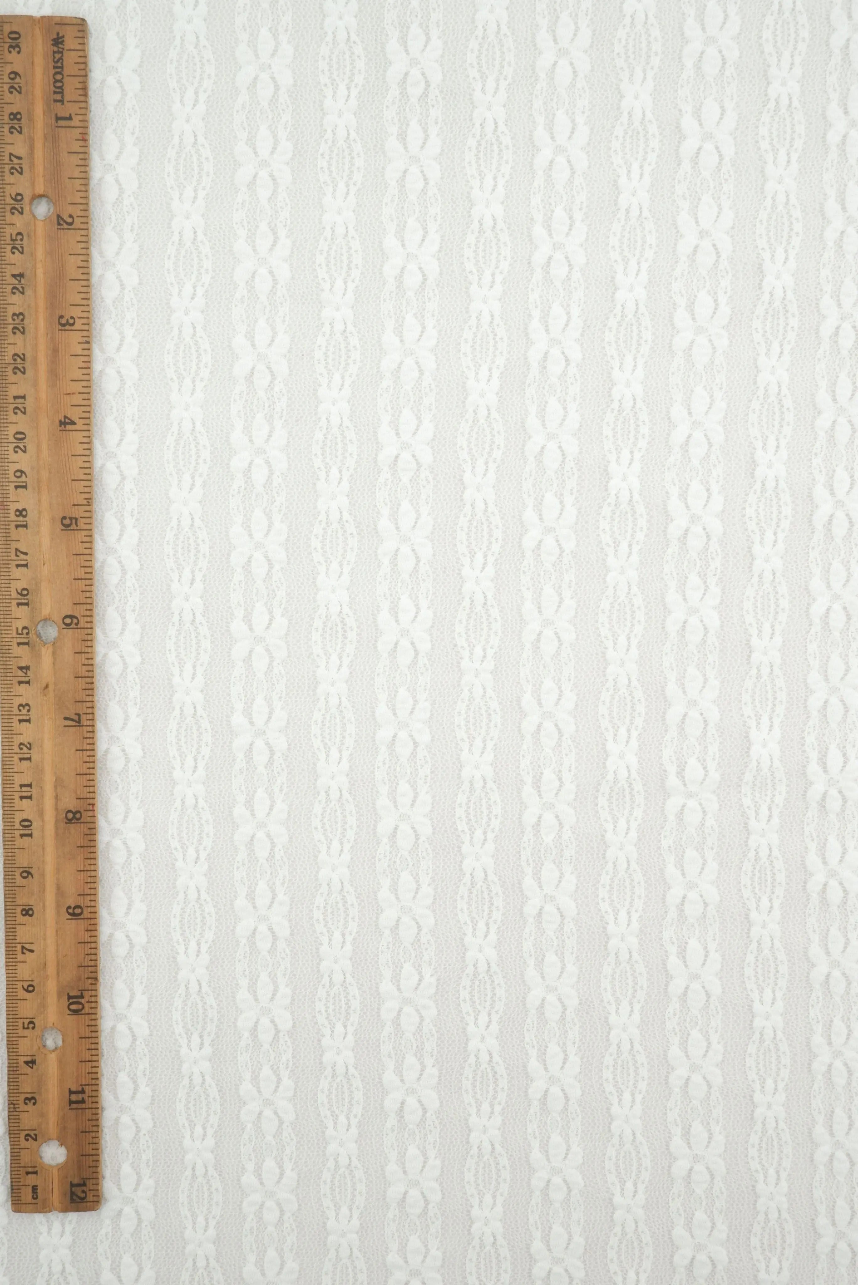 LACE4663 IVORY LACE